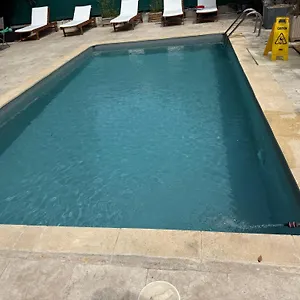 Joli Le Clos D'aix Avec Grande Terrasse Piscine Et Parking Gratuit Appartement Aix-en-Provence